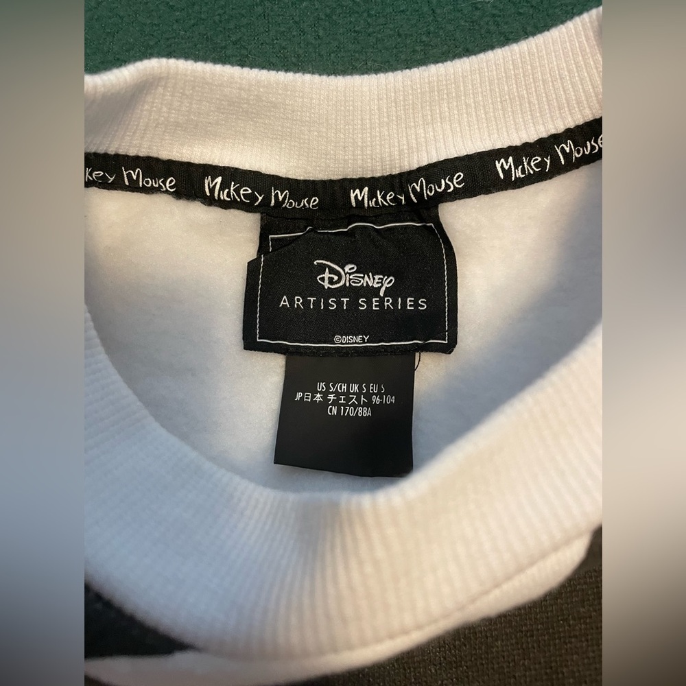 Disney Art Series Mickey Sweatshirt - Picture 5 of 12